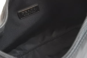 極美品 PRADA プラダ ハンドバッグ MV515 ホーボー ミニバッグ 三角ロゴ金具 シルバー金具 中古 52088