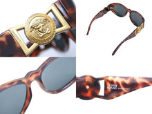 Load image into Gallery viewer, VERSACE ヴェルサーチ サングラス メデューサ MOD 424 COL 869 OD ブラウン ブラック ゴールド金具 美品 中古 52098