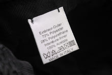 画像をギャラリービューアに読み込む, 極美品 CHANEL シャネル バケットハット エナメル パテント ブラック プレートロゴ サイズ59 中古 52161