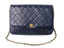 画像をギャラリービューアに読み込む, CHANEL シャネル マトラッセ ショルダーバッグ ネイビー 0番台 チェーン ラムスキン 中古 52248