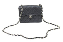 画像をギャラリービューアに読み込む, CHANEL シャネル ミニマトラッセ チェーンショルダーバッグ ココマーク 6番台 キャビアスキン ブラック シルバー 美品 中古 52267