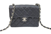 画像をギャラリービューアに読み込む, CHANEL シャネル ミニマトラッセ チェーンショルダーバッグ ココマーク 6番台 キャビアスキン ブラック シルバー 美品 中古 52267