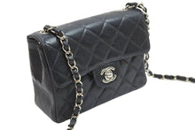 画像をギャラリービューアに読み込む, CHANEL シャネル ミニマトラッセ チェーンショルダーバッグ ココマーク 6番台 キャビアスキン ブラック シルバー 美品 中古 52267