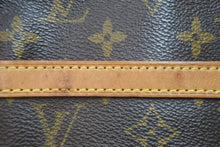 画像をギャラリービューアに読み込む, LOUIS VUITTON ルイ・ヴィトン モノグラム ダヌーブ ショルダーバッグ M45266 ゴールド金具 ロゴ 良品 中古 52329