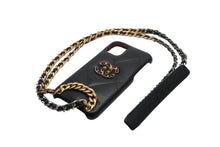 Load image into Gallery viewer, CHANEL シャネル スマホケース チェーンショルダー カーフスキン 30番台 ゴールド×シルバー金具 美品 中古 52340