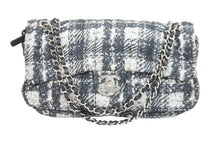 Load image into Gallery viewer, CHANEL シャネル ショルダーバッグ 18番台 2014 ツイード柄 チェーンショルダー グレー ナイロン シルバー金具 美品 中古 52341