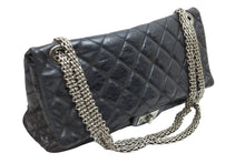 画像をギャラリービューアに読み込む, CHANEL シャネル ショルダーバッグ 2.55ハンドバッグ チェーンショルダー 11番台 ブラック レザー シルバー金具 美品 中古 52357