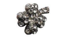 画像をギャラリービューアに読み込む, CHANEL シャネル ピアス クローバー モチーフ アクセサリー 小物 7g 03A フランス製 ラインストーン SS 美品 中古 52370