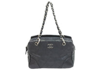 画像をギャラリービューアに読み込む, CHANEL シャネル ココマーク チェーンショルダーバッグ ハンドバッグ 10番台 キャビアスキン ブラック シルバー 美品 中古 52388