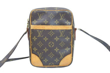 画像をギャラリービューアに読み込む, LOUIS VUITTON ルイ・ヴィトン ショルダーバッグ ダヌーブ モノグラム M45266 ゴールド金具 美品 中古 52410