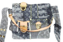 画像をギャラリービューアに読み込む, 極美品 LouisVuitton ルイヴィトン パッチワーク ポスティ メッセンジャーバッグ M95375 モノグラムデニム グレー 中古 52521