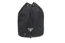 Load image into Gallery viewer, 新品同様 PRADA プラダ 巾着ポーチ NERO トライアングルロゴ 1NA369 197/B TURKEY製 テスート ブラック シルバー金具 中古 52624