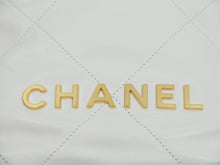 Load image into Gallery viewer, 新品同様 CHANEL22 シャネル ショルダーバッグ チェーンショルダーバッグ カーフスキン AS3980 ホワイト ゴールド金具 中古 52781