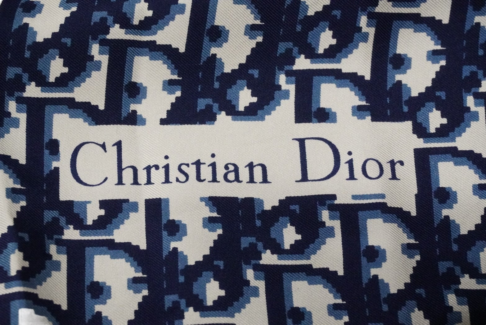 ChristianDior クリスチャンディオール スカーフ トロッター柄 ブランドロゴ C-TK286 シルク ネイビー ブルー 美品  52891バンダナ/スカーフ