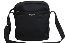 Load image into Gallery viewer, PRADA プラダ ショルダーバッグ 斜めがけバッグ トライアングルロゴ ナイロン ブラック シルバー金具 美品 中古 52981
