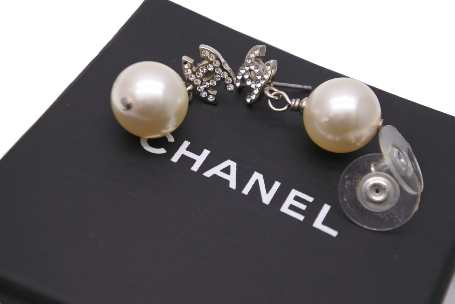 CHANEL シャネル ピアス アクセサリー A18V刻印 ココマーク ライン