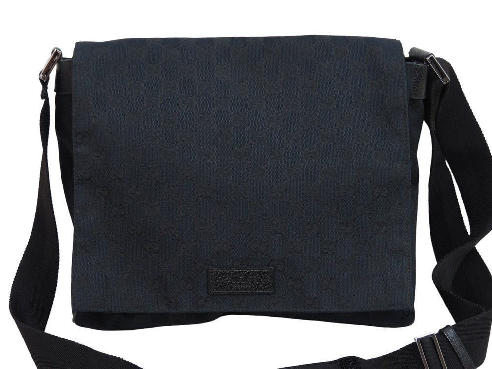 GUCCI グッチ ショルダーバッグ 斜めがけバッグ 146236 4276 GGキャンバス ブラック シルバー金具 良品 中古 53235