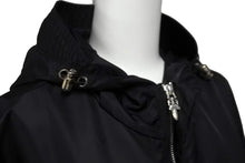 Load image into Gallery viewer, 新品同様 CHROME HEARTS クロムハーツ コート モッズコート クロスパッチ ブラック ナイロン シルク ラムレザー サイズL 中古 53450
