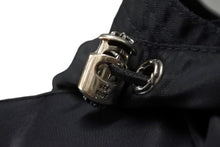 Load image into Gallery viewer, 新品同様 CHROME HEARTS クロムハーツ コート モッズコート クロスパッチ ブラック ナイロン シルク ラムレザー サイズL 中古 53450