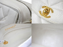 画像をギャラリービューアに読み込む, CHANEL シャネル ショルダーバッグ マトラッセ チェーンショルダー 2番台 キャビアスキン GP ゴールド金具 美品 中古 53591