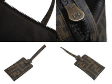 画像をギャラリービューアに読み込む, FENDI フェンディ ズッカ柄 トートバッグ 7VA-196-UZD ファスナー開閉 ブラック ブラウン 美品 中古 53638