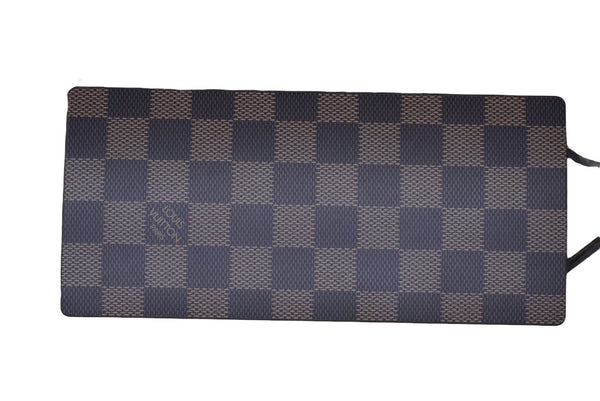 New, unused, not for sale Louis Vuitton HC300HC 25th Anniversary Seluxe Clavier Damier Small Laptop 53973