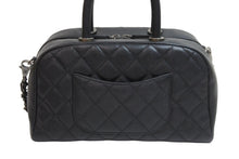 画像をギャラリービューアに読み込む, 極美品 CHANEL シャネル 2WAYハンドバッグ ミニボストン ココマーク キャビアスキン 23番台 ブラック シルバー金具 中古 53979