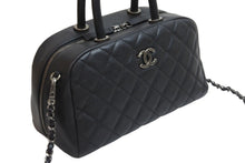 画像をギャラリービューアに読み込む, 極美品 CHANEL シャネル 2WAYハンドバッグ ミニボストン ココマーク キャビアスキン 23番台 ブラック シルバー金具 中古 53979