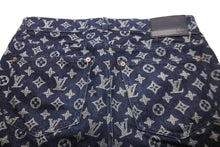 Load image into Gallery viewer, LOUIS VUITTON ルイ・ヴィトン 18AW モノグラム デニムパンツ ネイビー キムジョーンズ ロゴ HFD11WGUO 30 美品 中古 54031