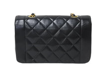 画像をギャラリービューアに読み込む, CHANEL シャネル ショルダーバッグ ダイアナ22 マトラッセ チェーン ヴィンテージ 2番台 ブラック ゴールド金具 美品 中古 54129
