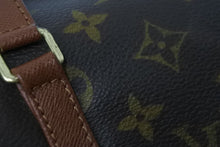 画像をギャラリービューアに読み込む, LOUIS VUITTON ルイヴィトン パピヨン30 ショルダーバッグ モノグラム ブラウン ゴールド金具 M51365 美品 中古 54156