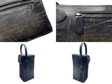 Load image into Gallery viewer, Berluti ベルルッティ クラッチバッグ セカンドバッグ TIRIWA Venezia Scritto レザーオールインワン ブラック 美品 中古 54222