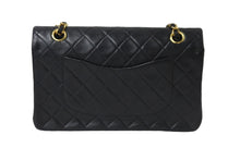 画像をギャラリービューアに読み込む, CHANEL シャネル マトラッセ25 ショルダーバッグ ダブルフラップ 2番台 ラムスキン ブラック ゴールド金具 美品 中古 54277