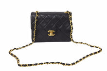 画像をギャラリービューアに読み込む, CHANEL シャネル ミニマトラッセ ショルダーバッグ 5番台 ココマーク ラムスキン ブラック ゴールド 美品 中古 54293