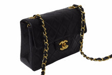 画像をギャラリービューアに読み込む, CHANEL シャネル ミニマトラッセ ショルダーバッグ 5番台 ココマーク ラムスキン ブラック ゴールド 美品 中古 54293