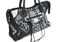 画像をギャラリービューアに読み込む, BALENCIAGA バレンシアガ トートバッグ グラフィティ クラシックシティ ミディアム 505550.Y.535269 シルバー金具 美品 中古 54297