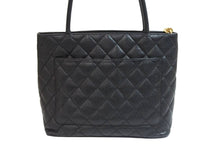 画像をギャラリービューアに読み込む, CHANEL シャネル 復刻トート 7番台 ハンドバッグ ココマーク キャビアスキン ブラック ゴールド金具 美品 中古 54298