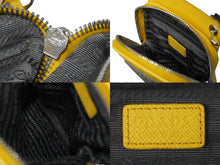Load image into Gallery viewer, PRADA プラダ ミニショルダーバッグ トライアングルロゴ ナイロン イエロー グレー 美品 中古 54313