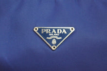 Load image into Gallery viewer, 極美品 PRADA プラダ ハンドバッグ ワンショルダー MV515 ホーボー ミニバッグ 三角ロゴ ブルー ナイロン 中古 54349