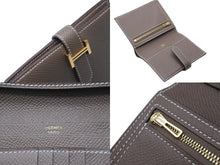 Load image into Gallery viewer, 極美品 HERMES エルメス 二つ折り財布 ベアンコンパクト エプソン エトゥープ ゴールド金具 Z刻印 中古 54393