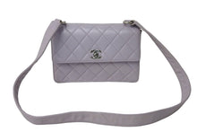 Load image into Gallery viewer, CHANEL シャネル マトラッセ ショルダーバッグ ココマーク 4番台 ラムスキン パープル シルバー金具 美品 中古 54401