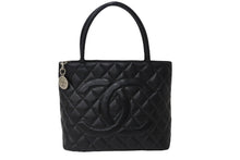 Load image into Gallery viewer, [USED/中古]CHANEL シャネル トートバッグ A01804 ブラック キャビアスキン シルバー金具 Bランク 中古 54454