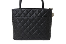Load image into Gallery viewer, [USED/中古]CHANEL シャネル トートバッグ A01804 ブラック キャビアスキン シルバー金具 Bランク 中古 54454