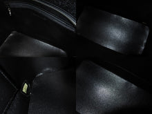 Load image into Gallery viewer, [USED/中古]CHANEL シャネル トートバッグ A01804 ブラック キャビアスキン シルバー金具 Bランク 中古 54454