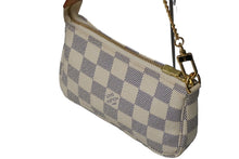 画像をギャラリービューアに読み込む, LOUIS VUITTON ルイヴィトン ポーチ N58010 ミニポシェットアクセソワール ダミエアズール ホワイト ゴールド金具 美品 中古 54456