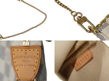 画像をギャラリービューアに読み込む, LOUIS VUITTON ルイヴィトン ポーチ N58010 ミニポシェットアクセソワール ダミエアズール ホワイト ゴールド金具 美品 中古 54456