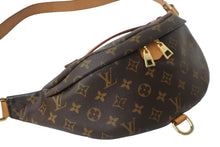 Load image into Gallery viewer, LOUIS VUITTON ルイヴィトン ボディバッグ M43644 バムバッグ ブラウン モノグラムキャンバス ゴールド金具 美品 中古 54528
