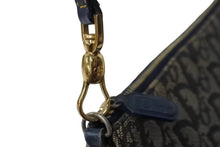 Load image into Gallery viewer, Christian DIor クリスチャンディオール サドル ポーチ ワンショルダーバック MC1021 トロッター柄 ネイビー 美品 中古 54539