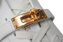 Load image into Gallery viewer, 新品未使用 23年 エルメス レザー スニーカー 白 ローズゴールド金具 ケリーバックル 36.5サイズ 中古 54550