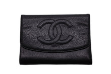 画像をギャラリービューアに読み込む, CHANEL シャネル 三つ折り財布 ココマーク 5番台 ブラック キャビアスキン ゴールド金具 美品 中古 54589